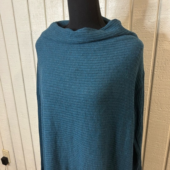 Free People We The Free Lover Rib Thermal Top Sweater, size large. - Picture 3 of 8